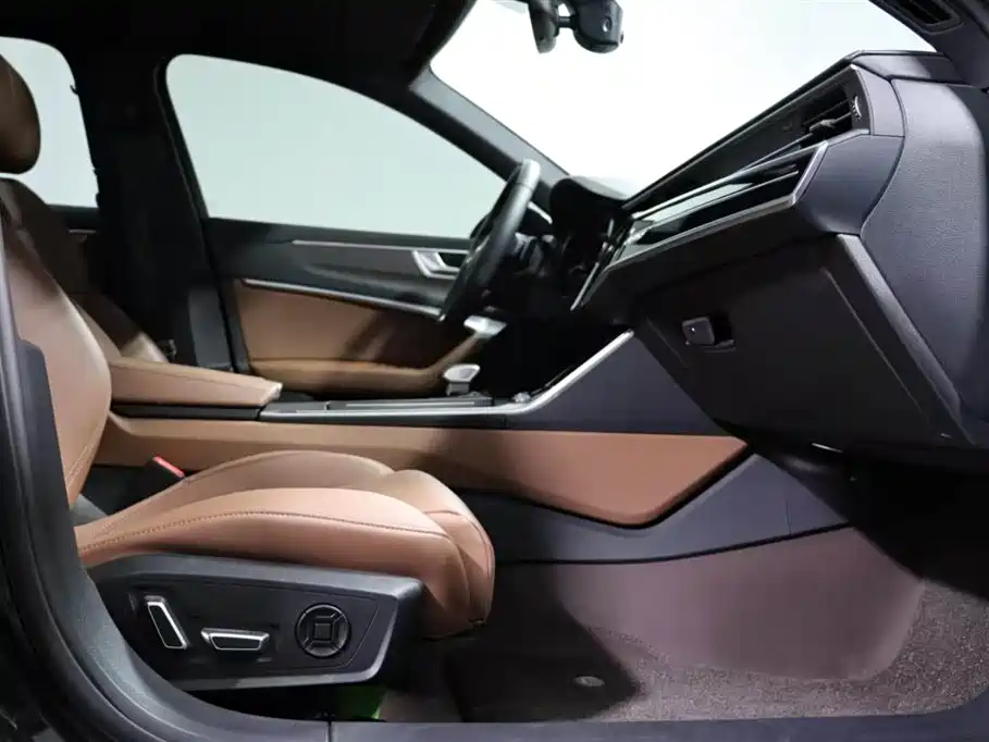 Audi A6L 2024