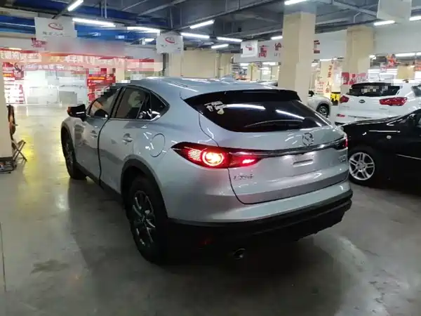 Mazda CX-4 2021