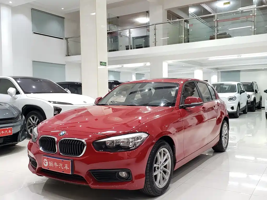 BMW 1 Series 2015 — фото 1