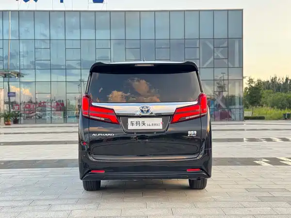 Toyota Alphard 2021