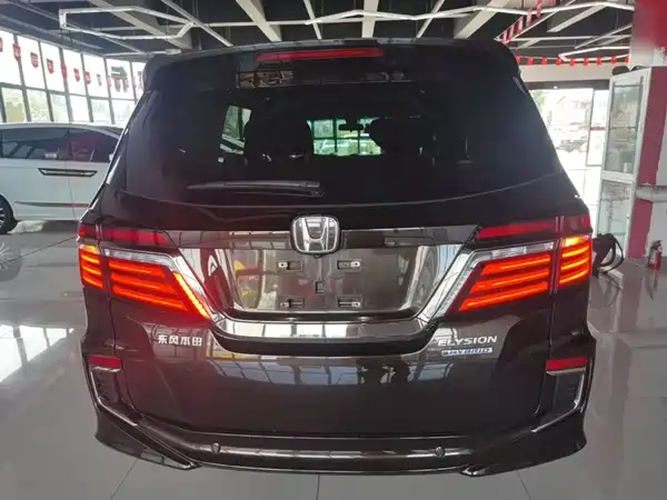 Honda Elysion 2021