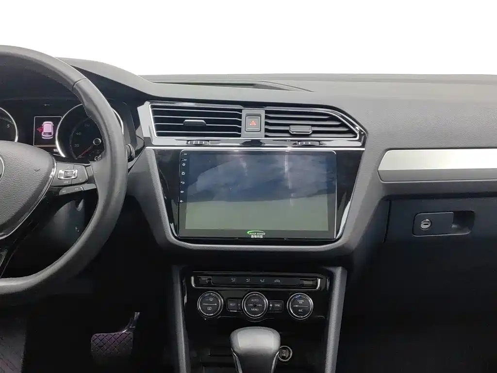 Volkswagen Tiguan L 2019 — фото 12