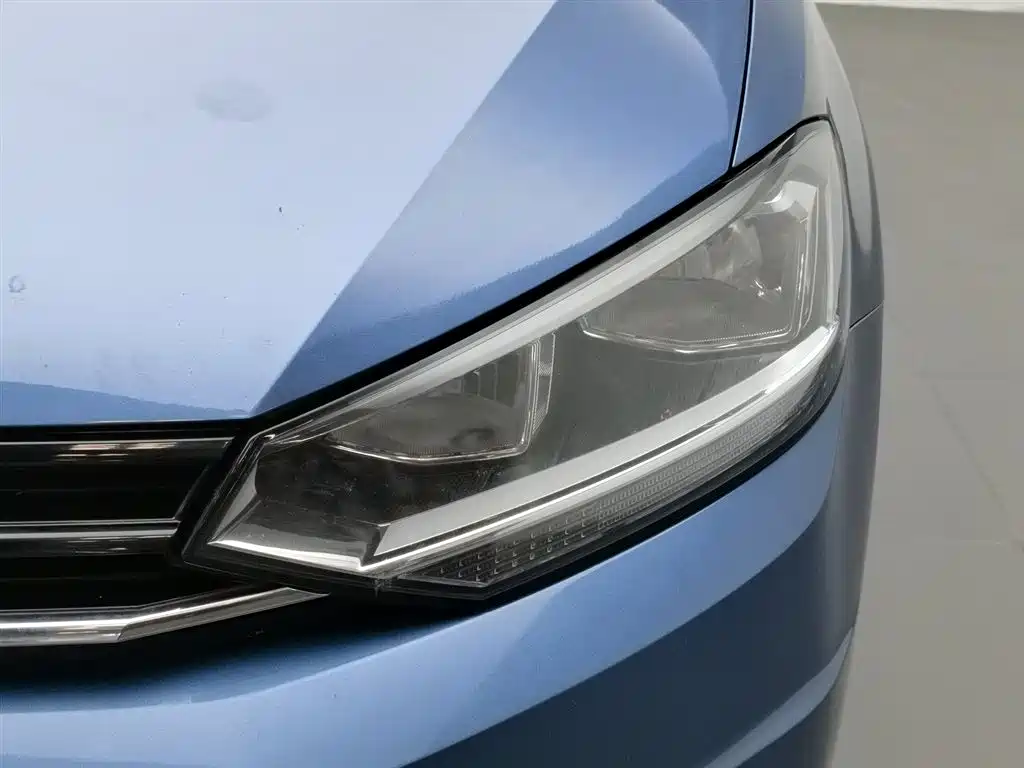 Volkswagen Touran 2016