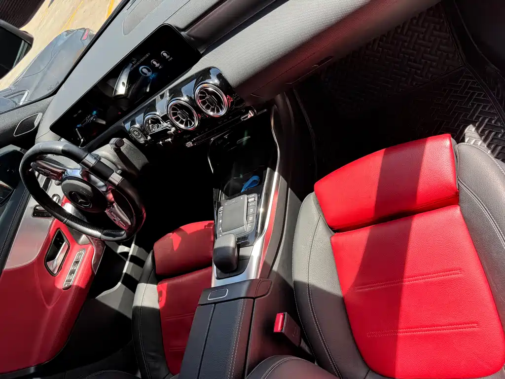 Mercedes-Benz A-Class AMG 2021 — фото 8