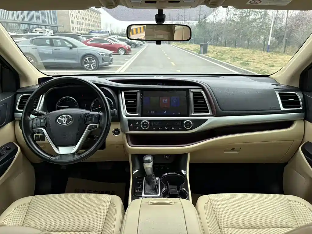 Toyota Highlander 2016 — фото 9