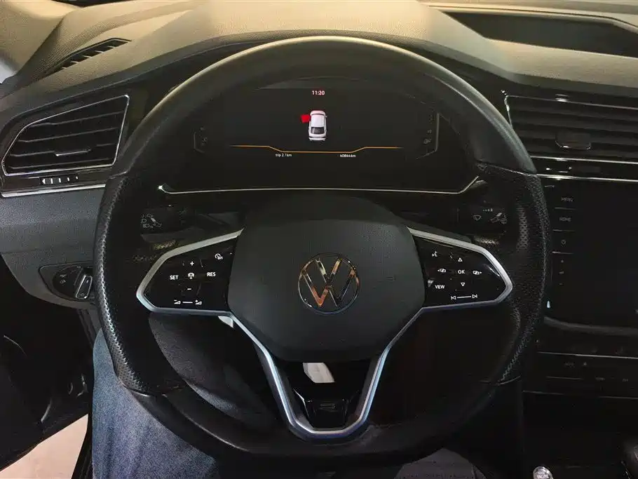 Volkswagen Tiguan X 2021 — фото 15