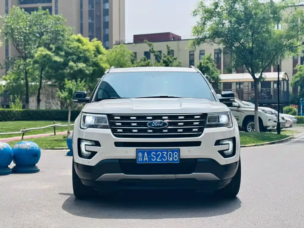 Ford Explorer 2018 — фото 2