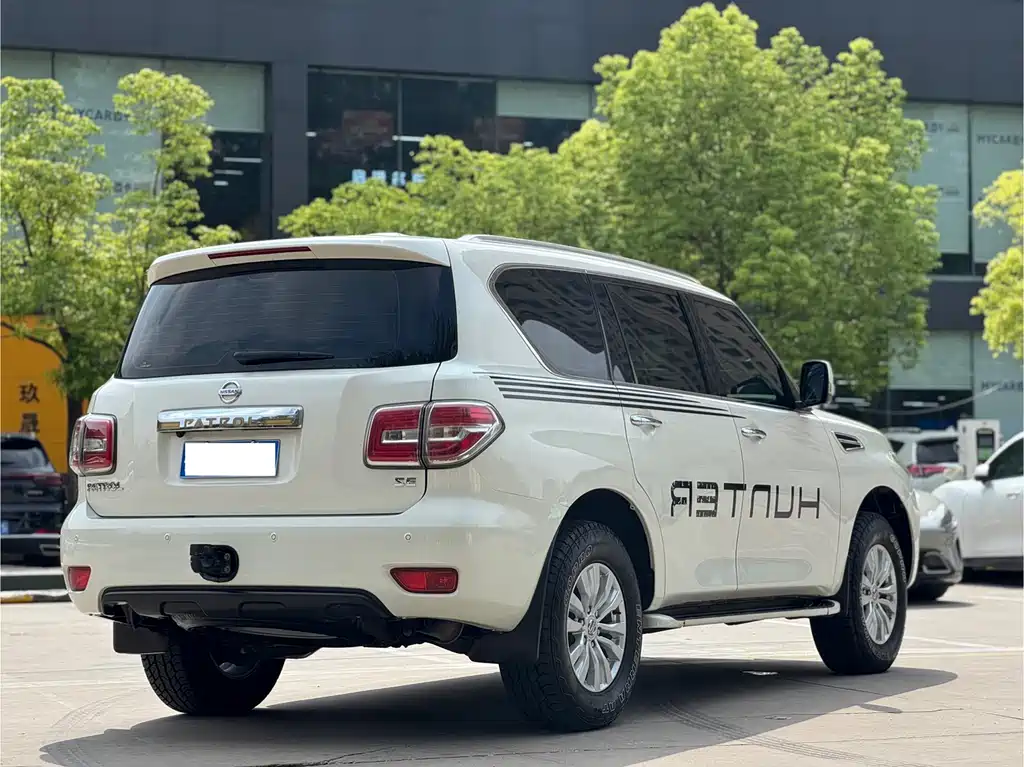 Nissan Patrol 2018 — фото 11