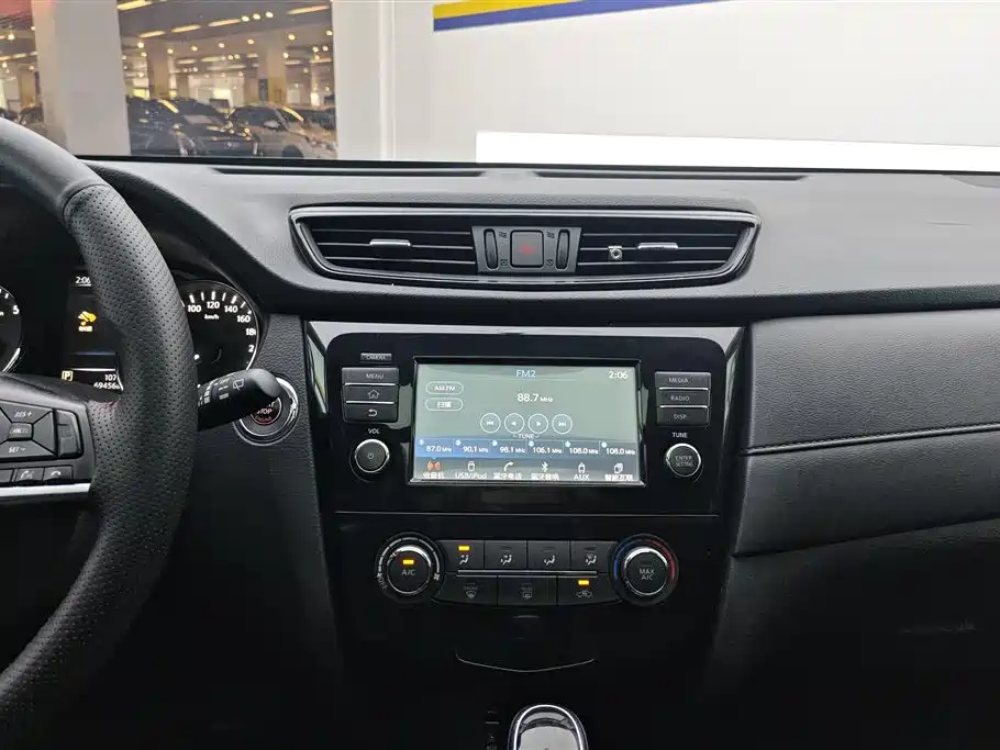 Nissan X-Trail 2018 — фото 13