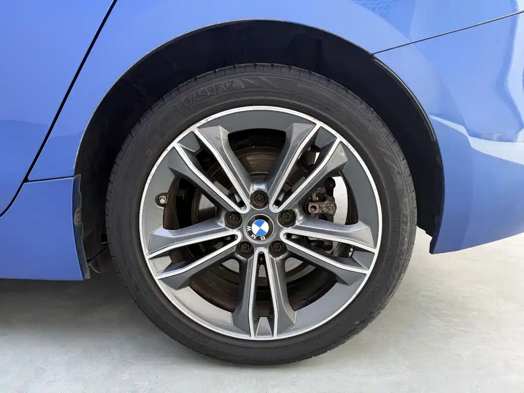BMW 1 Series 2020 — фото 17