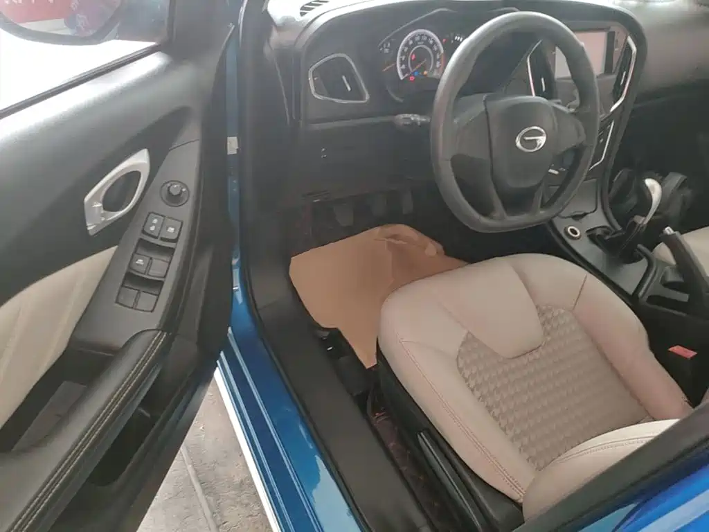 GAC Motor Trumpchi GA3S 2015 — фото 16