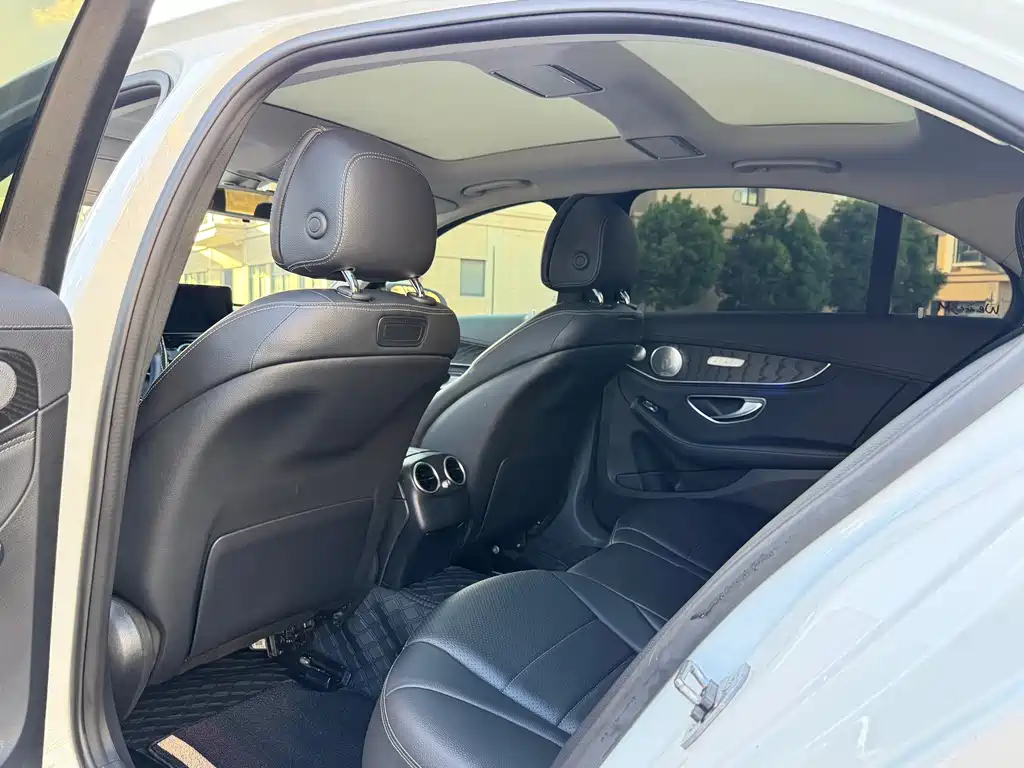 Mercedes-Benz C-Class 2018
