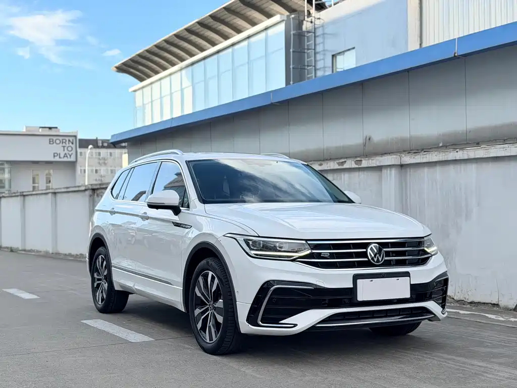 Volkswagen Tiguan L 2022