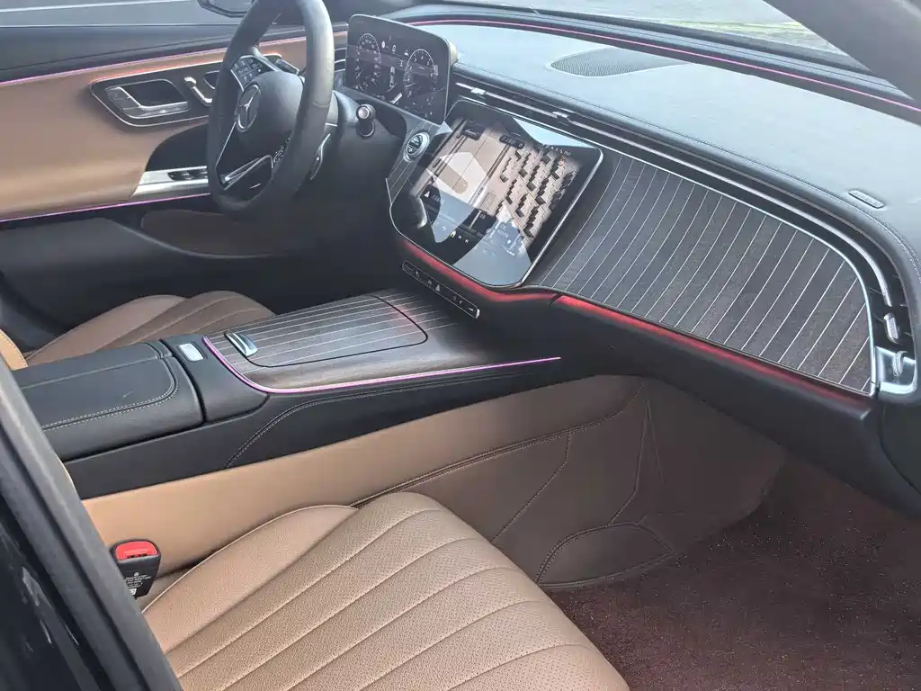 Mercedes-Benz E-Class 2025