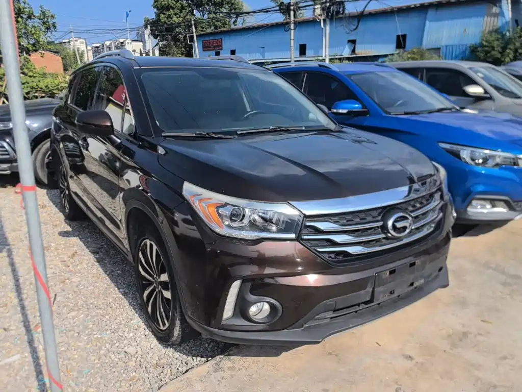 GAC Motor Trumpchi GS4 2015