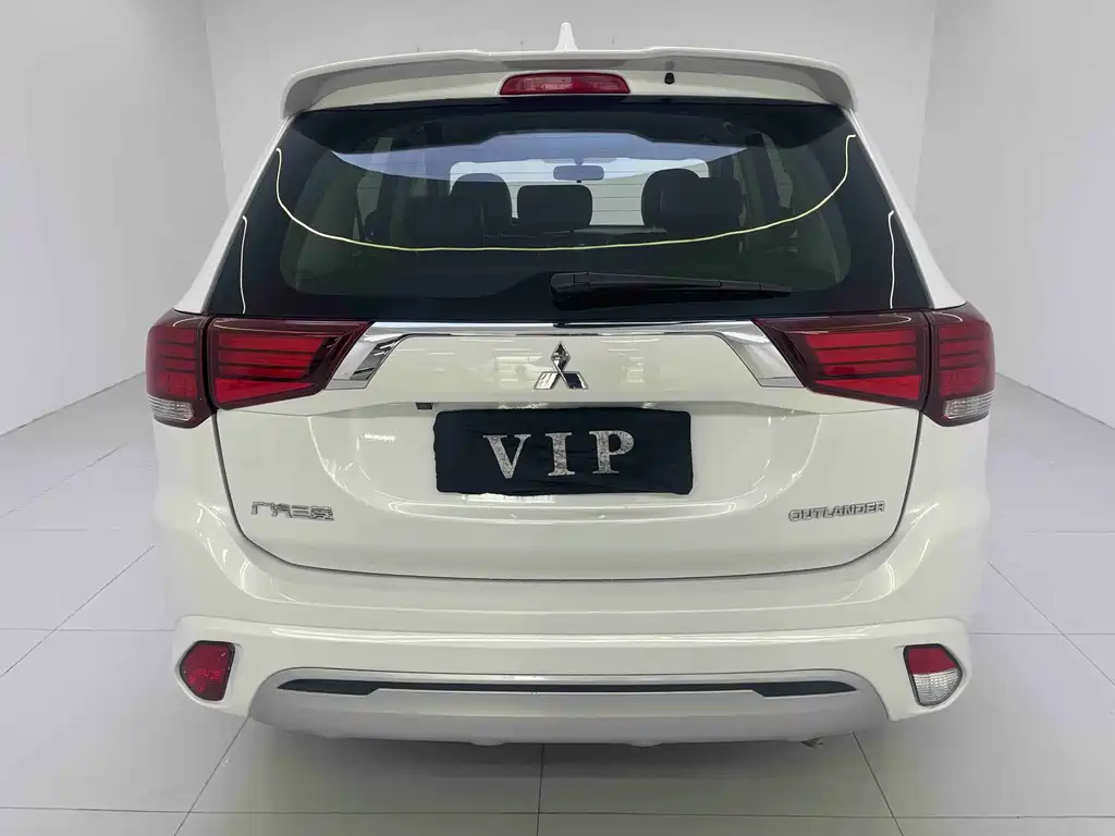 Mitsubishi Outlander 2021