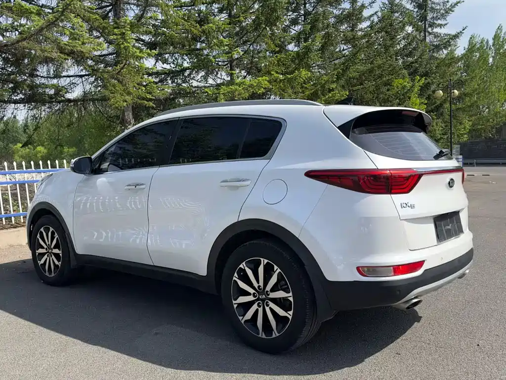 Kia KX5 2017 — фото 9