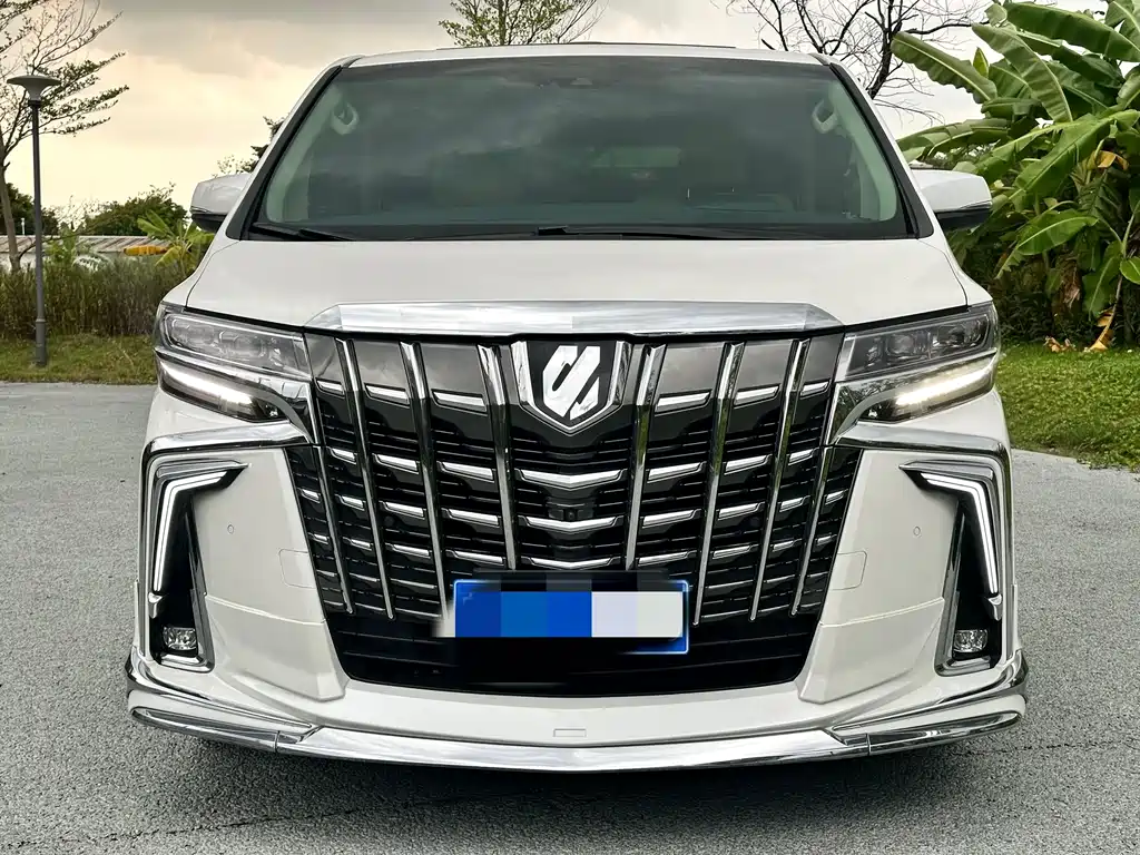 Toyota Alphard 2020 — фото 2