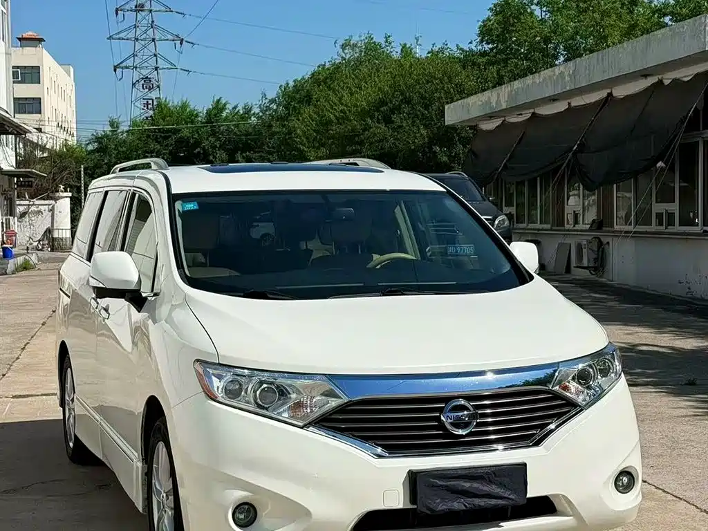 Nissan Quest 2012
