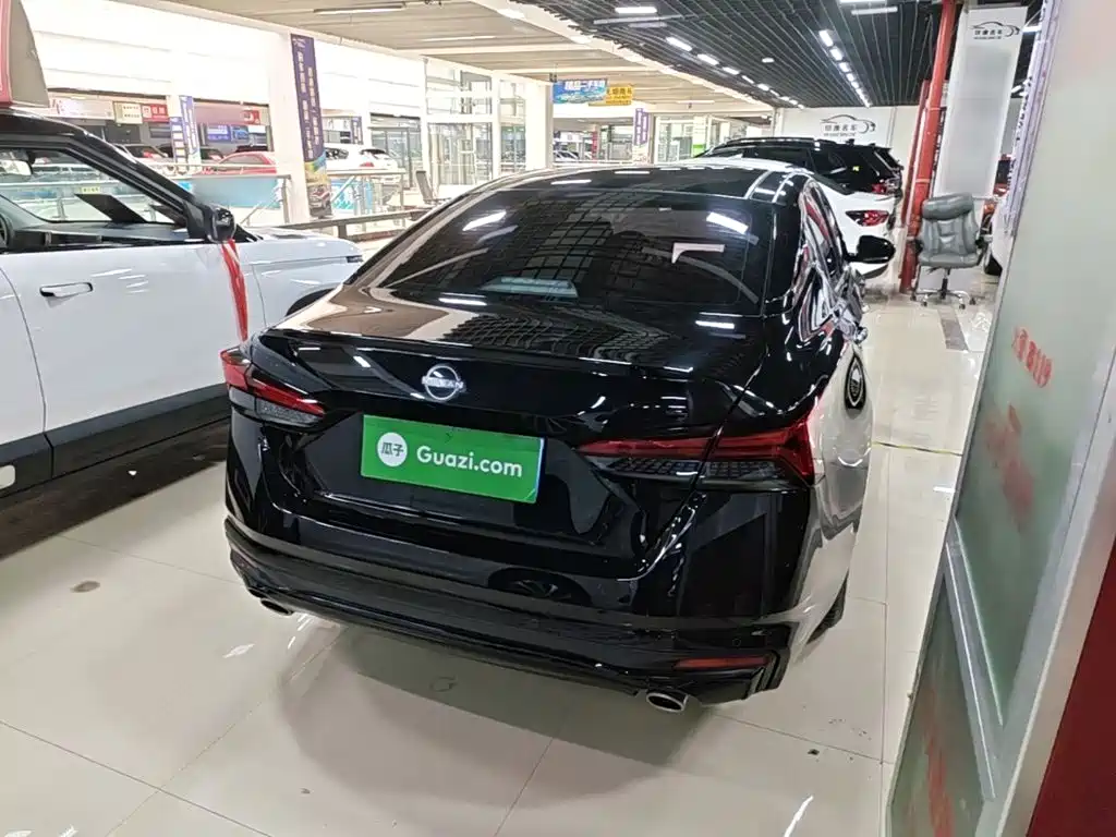 Nissan Teana 2023