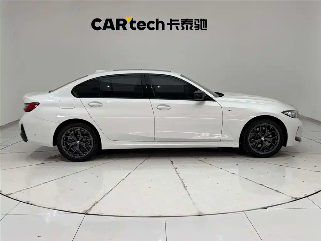 BMW 3 Series 2025 — фото 12