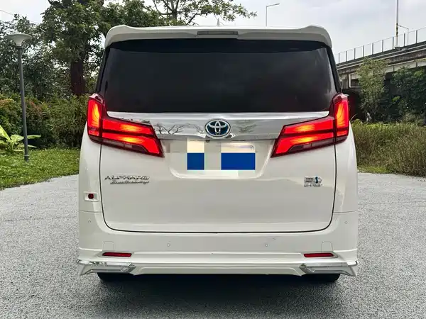 Toyota Alphard 2020
