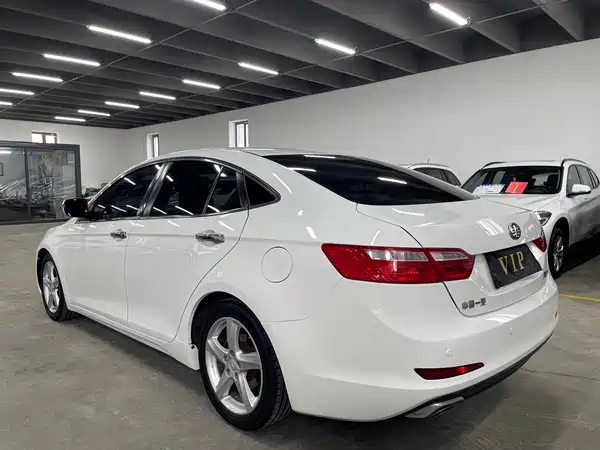 Bestune B70 2014