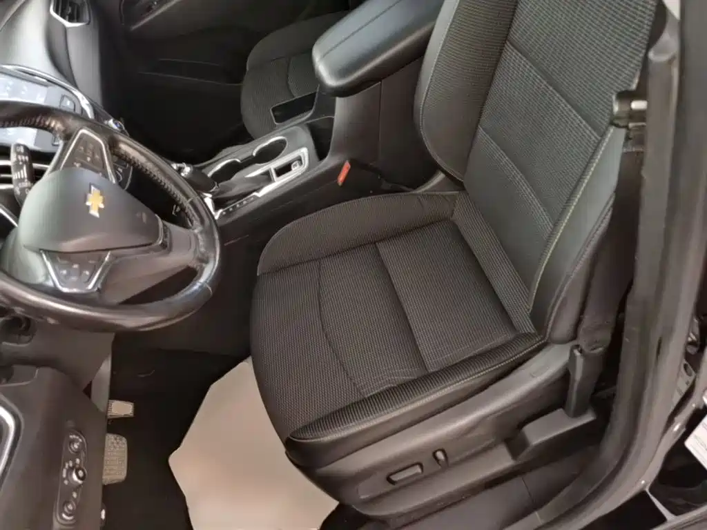 Chevrolet Equinox 2018 — фото 15