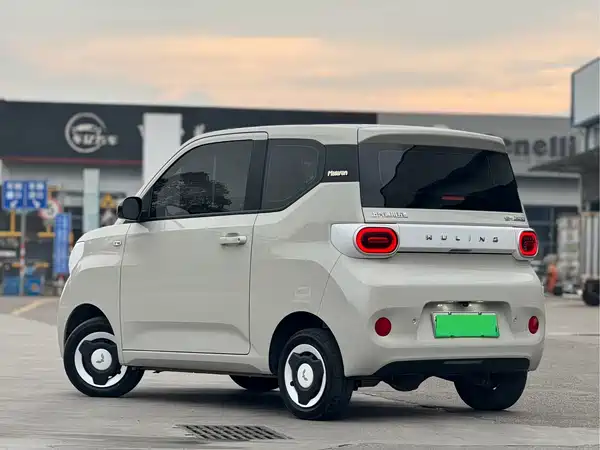 Wuling Hongguang MINIEV 2025