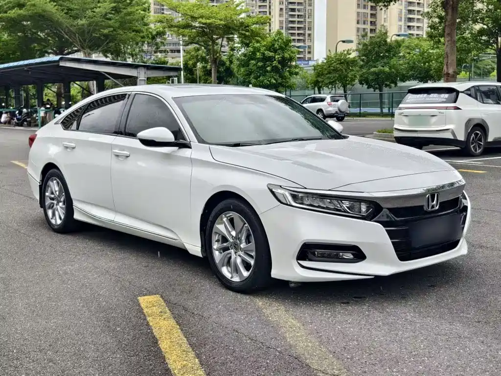 Honda Accord 2021 — фото 9