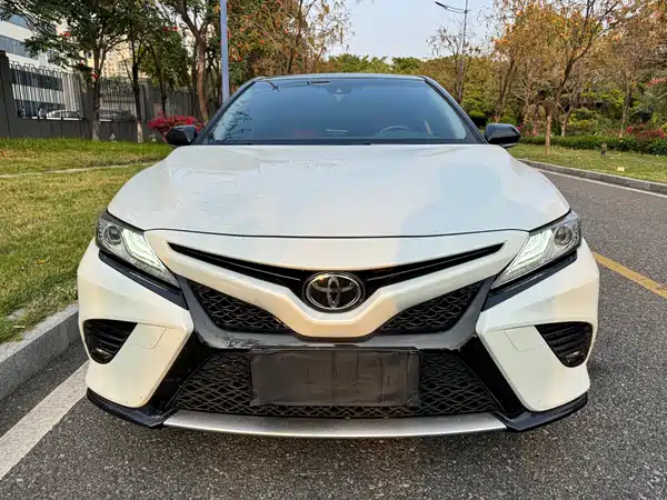 Toyota Camry 2019