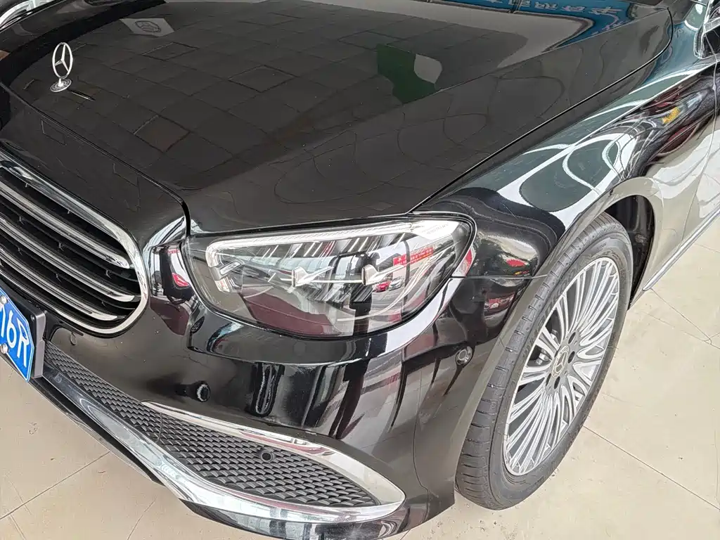 Mercedes-Benz E-Class 2022