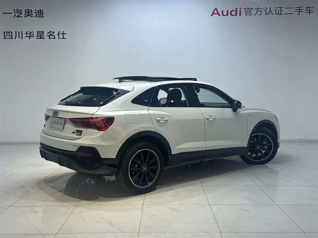 Audi Q3 Sportback 2023 — фото 4
