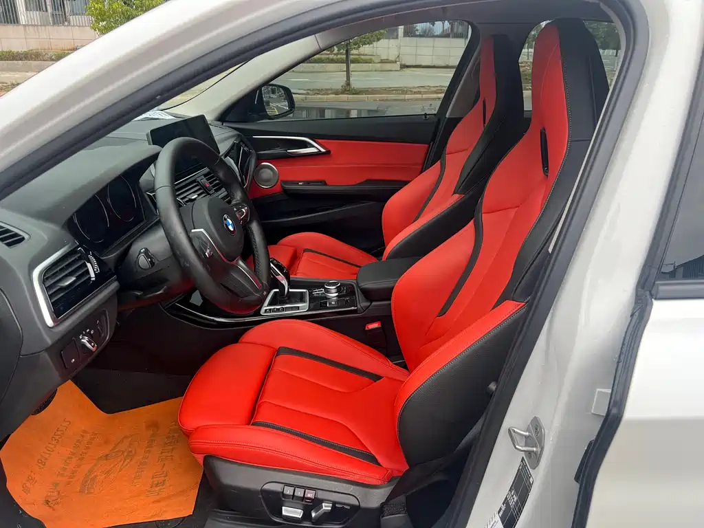 BMW 1 Series 2023