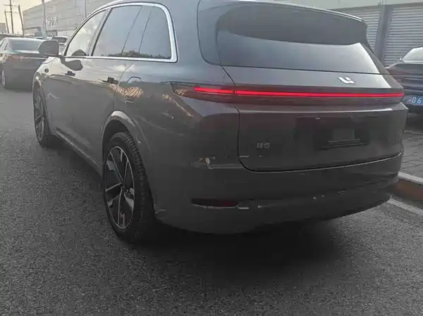Li Auto L7 2025