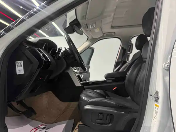 Land Rover Discovery 2017
