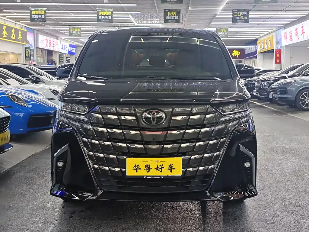 Toyota Alphard 2023 — фото 2