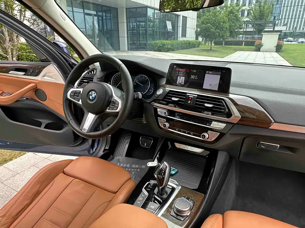 BMW X3 2018 — фото 13