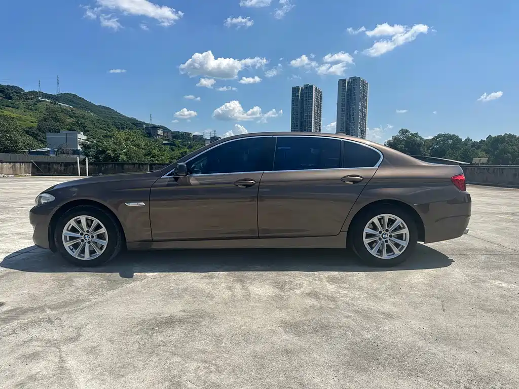 BMW 5 Series 2012