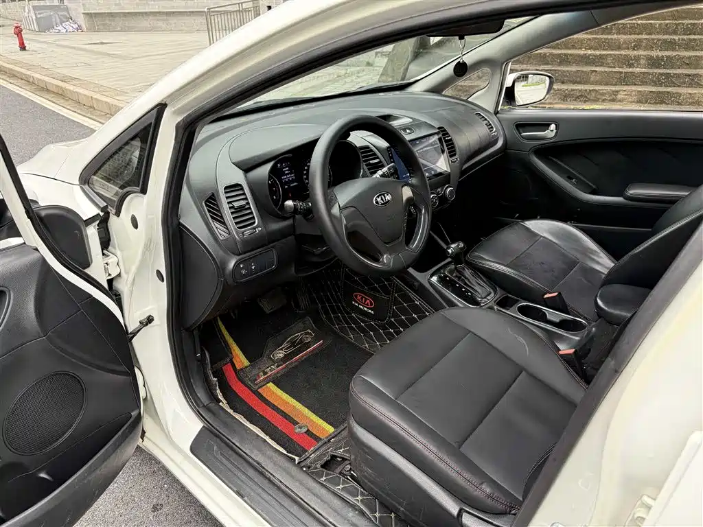 Kia K3 2016