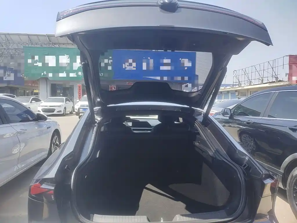 Changan UNI-V iDD 2023 — фото 19