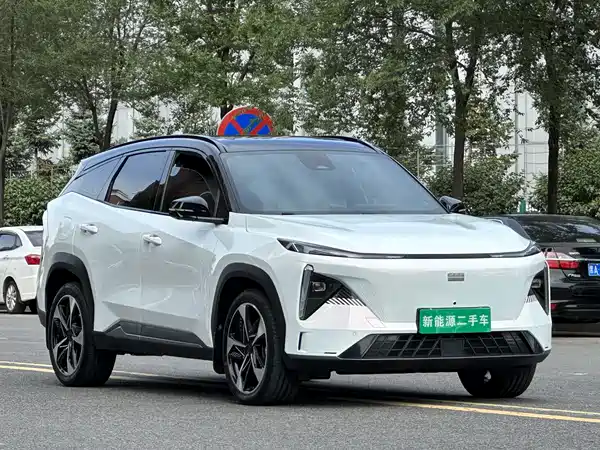 Geely Galaxy L7 2023