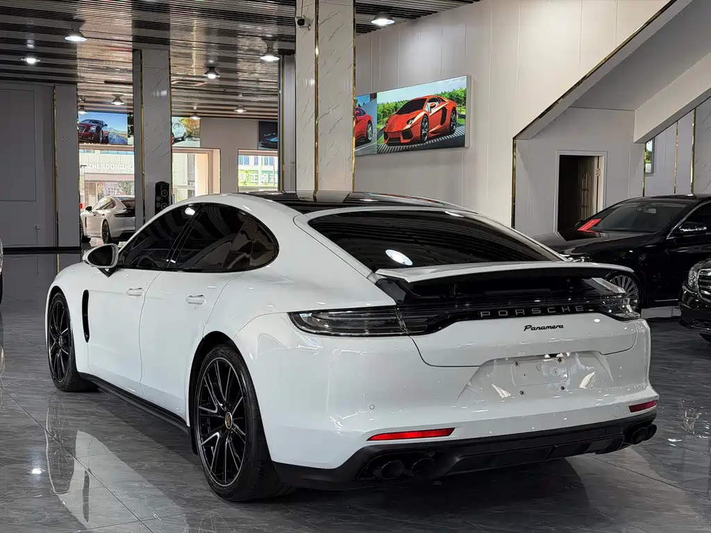 Porsche Panamera 2024 — фото 17