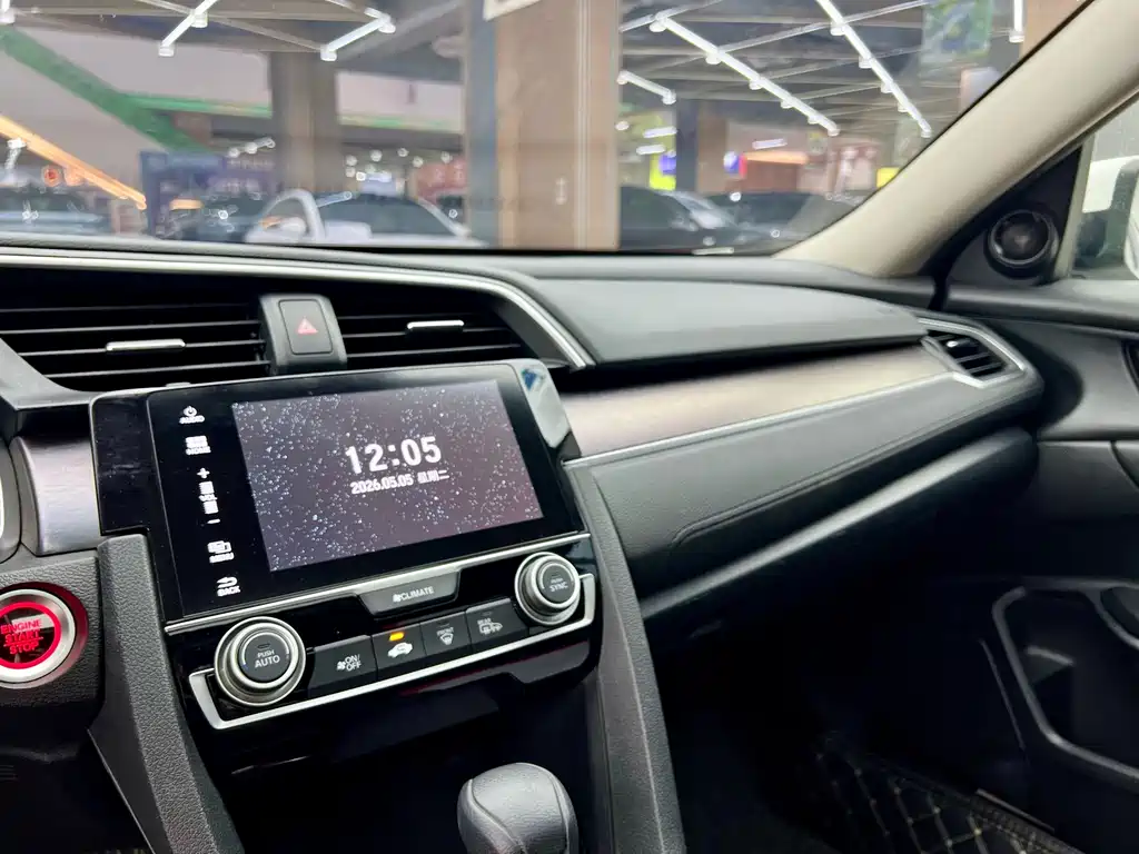 Honda Civic 2019 — фото 10