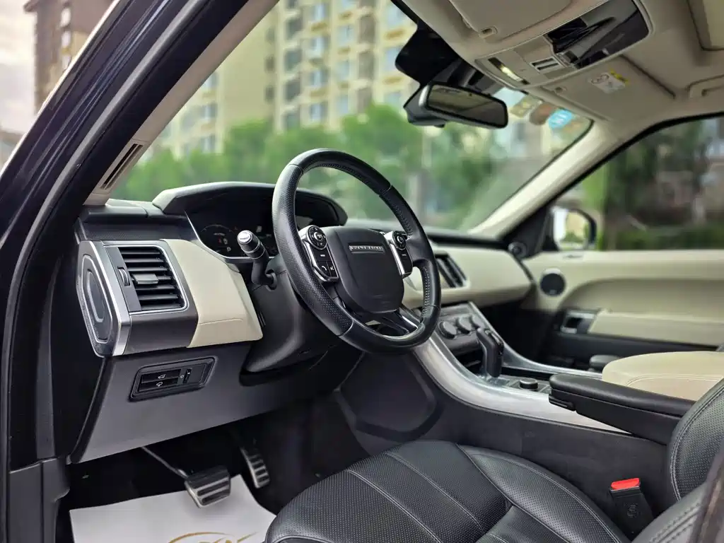 Land Rover Range Rover Sport 2014 — фото 4