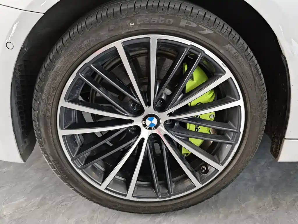 BMW 5 Series 2022