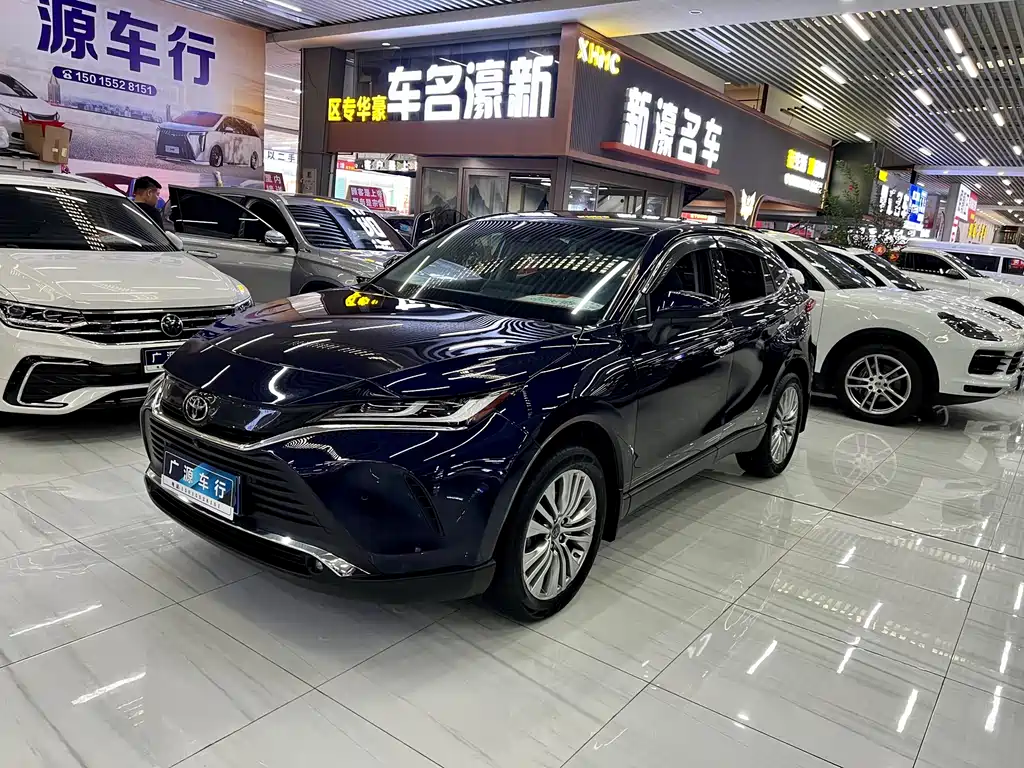 Toyota Harrier 2022 — фото 1