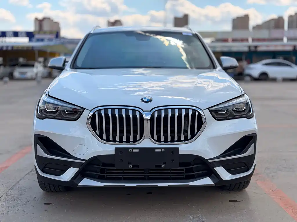 BMW X1 2022 — фото 2