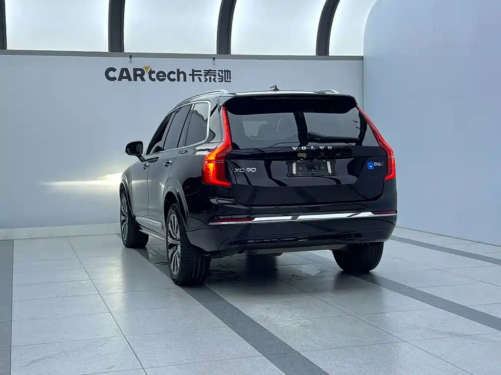 Volvo XC90 2024 — фото 2