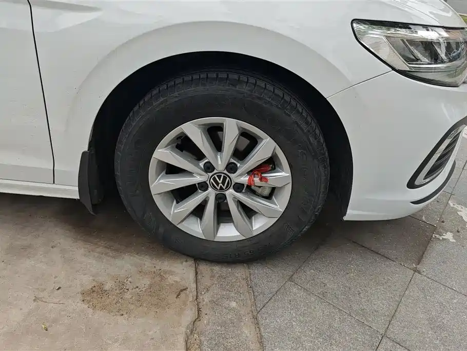 Volkswagen Bora 2023